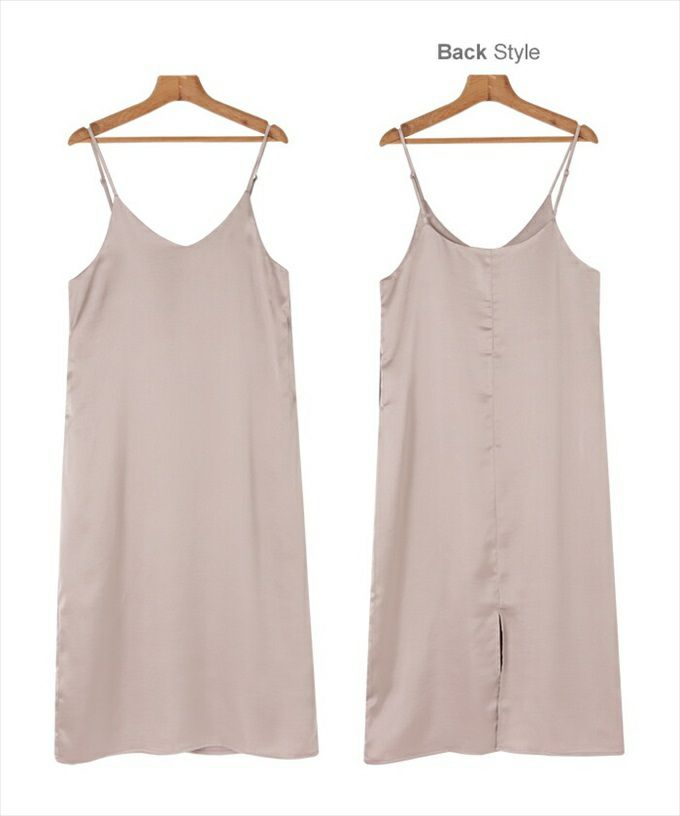 サテン キャミ ワンピース レディース フェミニン ストラップ Vライン アジャスター 美ライン 女性 キャミワンピース ボトムス ボトム スカート おしゃれ オシャレ かわいい 大人 ロング丈 きれいめ ゆったり 黒 カジュアル ナチュラル 春夏 シンプル サイズ M L 春 夏 秋